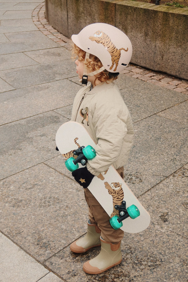 Konges Slojd - Lichtgevend Skatebord voor kinderen - Wielen met Led - Vanaf 4 jaar (20-50 kg), Buitenspelen, Konges Slojd, Keekabuu