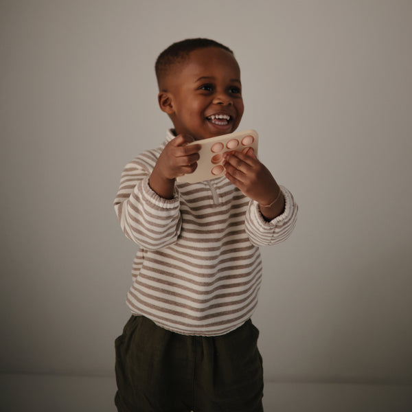 Mushie - Pop It Telefoon - Sensorische Siliconen Speelgoed, Activiteiten speelgoed, Mushie, Keekabuu