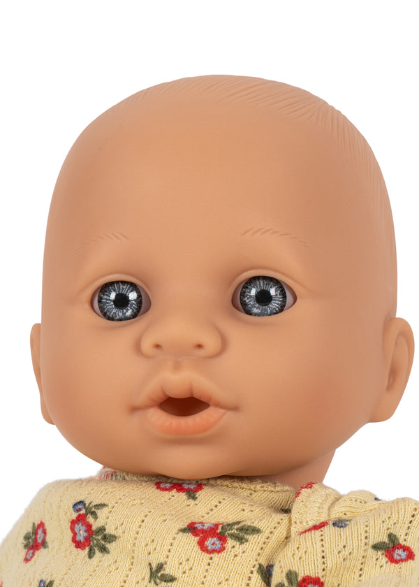 Konges Slojd - Pop - Molly Baby - Muro Blu, Poppen, Konges Slojd, Keekabuu