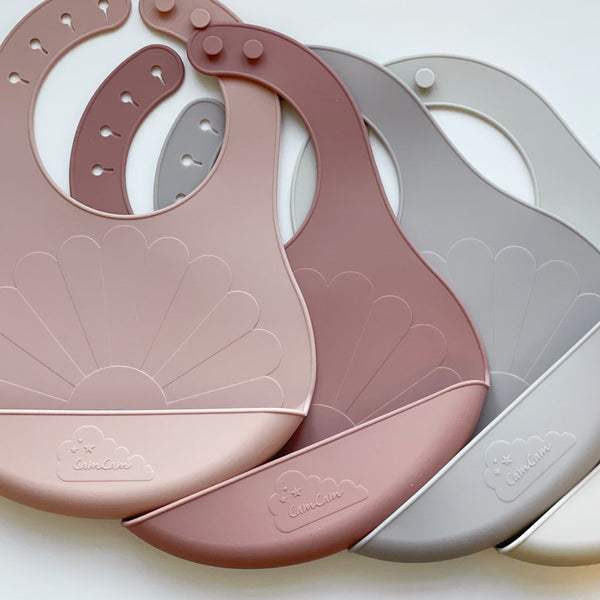 Cam Cam Copenhagen - Siliconen Slabbetjes Flower Mix van Twee, Slabbetjes voor baby's en peuters, Cam Cam Copenhagen, Keekabuu